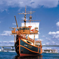 帆船型觀光船聖瑪麗亞號